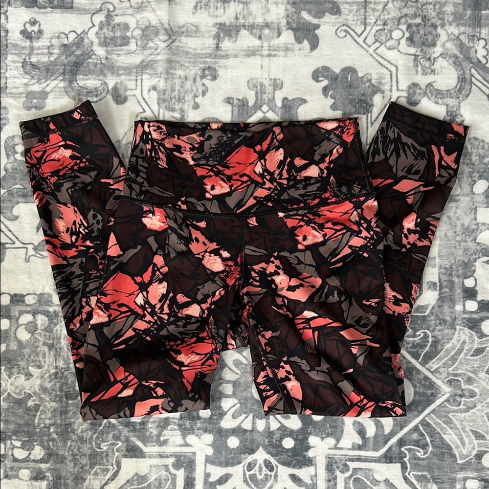 Lululemon Wonder Under Patterned Crop Leggings Size 6 High Rise